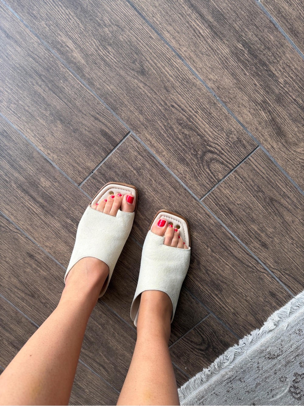 Frame Denim Cream Open-Toe Slide Mules